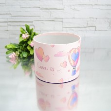 Капелюшна коробка 12смх10см LOVE IS